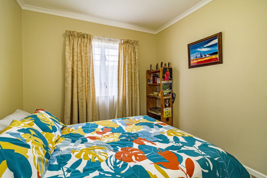 2 Bedroom Property for Sale in Onverwacht Western Cape